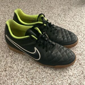 Nike Tiempo indoor soccer shoe